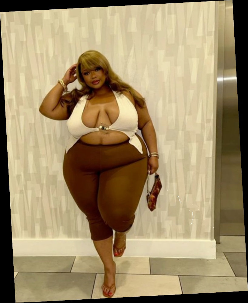 For this fall, I put together this list of some awesome fits for the beautiful plus size queens 5 A plus size woman wearing White halter-neck crop top with safety pin detail Brown high-waist capri leggings Tan thong-style heels Small floral print handbag Gold bangles